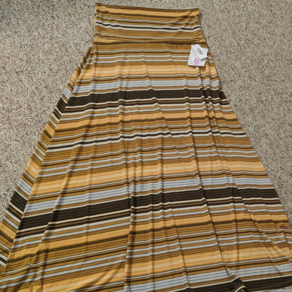 LuLaRoe M Maxi
